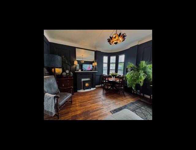 1 BEDROOM PROPERTY TO RENT IN SEA POINT